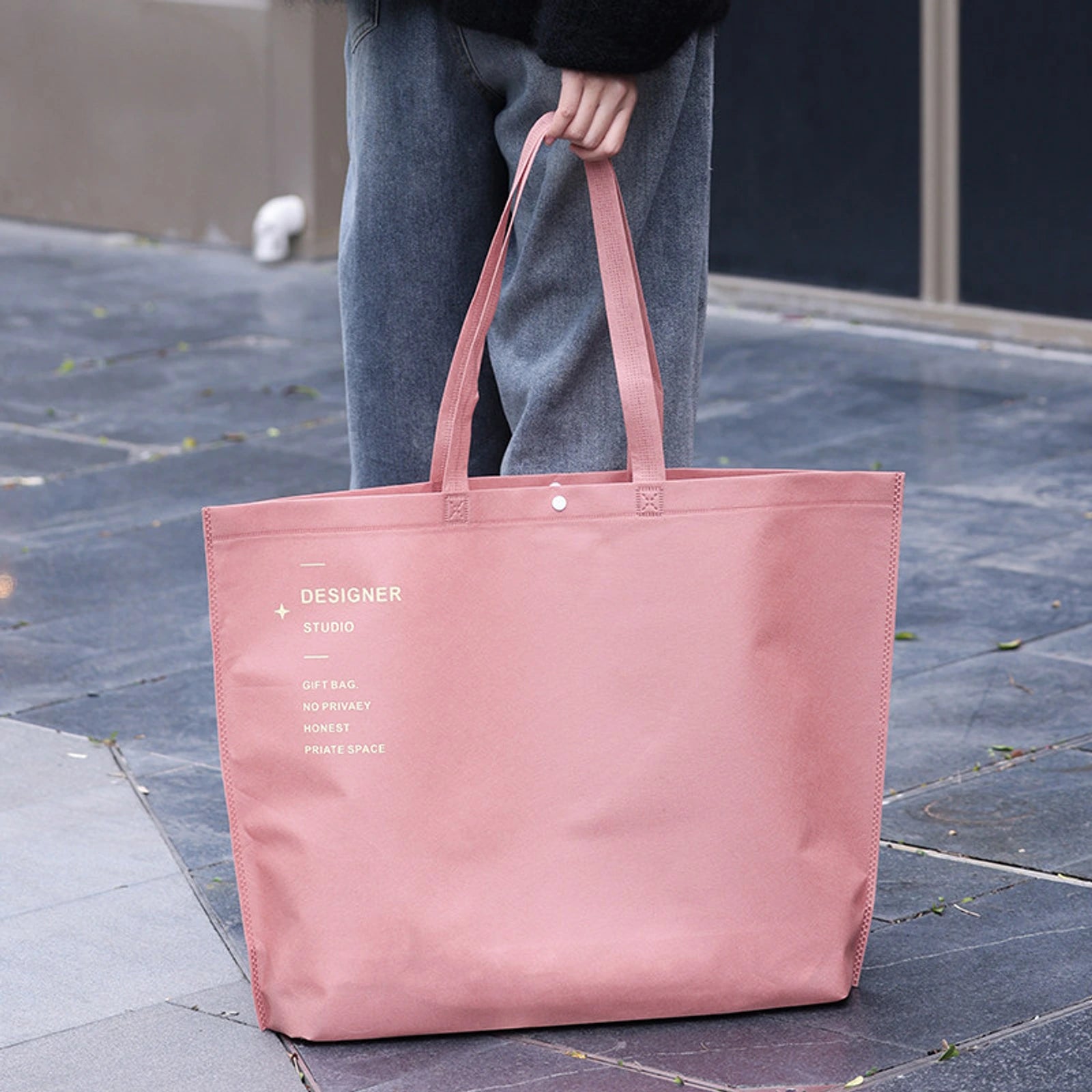 Large-Capacity Non-Woven Tote Bags — 4 Styles — Large — Capacity — Mousse Pink