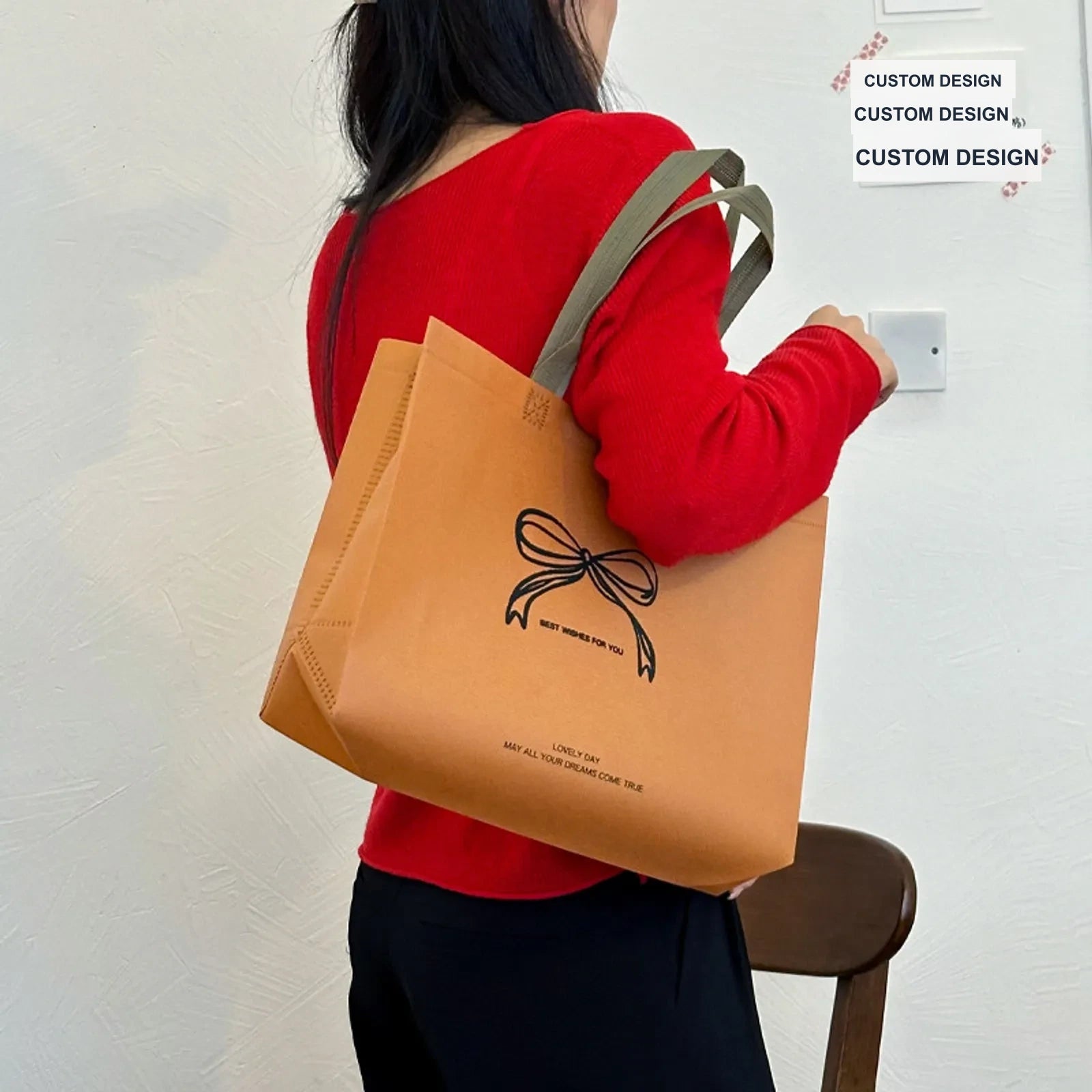 Large-Capacity Non-Woven Tote Bags — 8 Styles — CaramelHorizontalBow Print