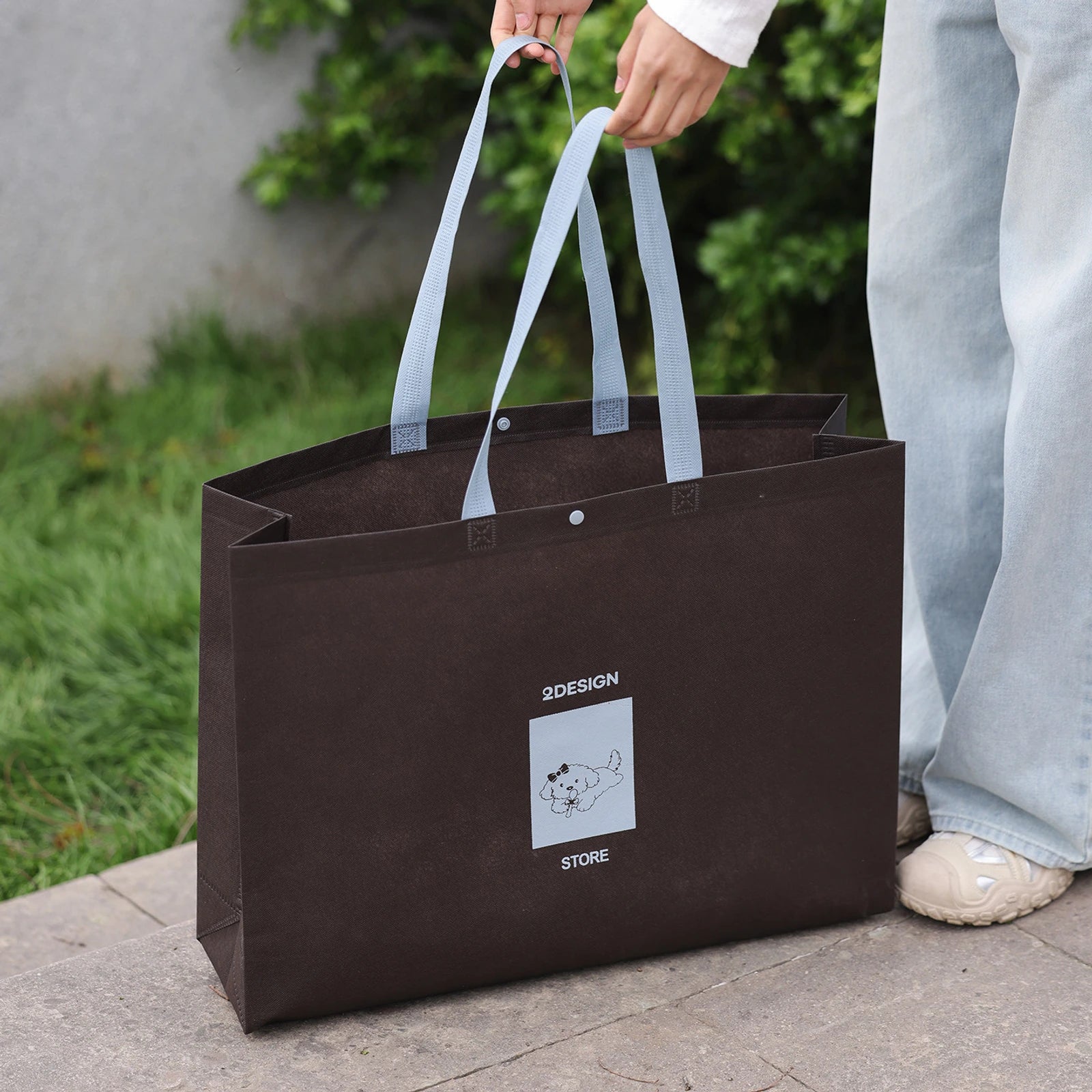 Large-Capacity Non-Woven Tote Bags — 8 Styles — Gusseted — Coffee Blue Handles