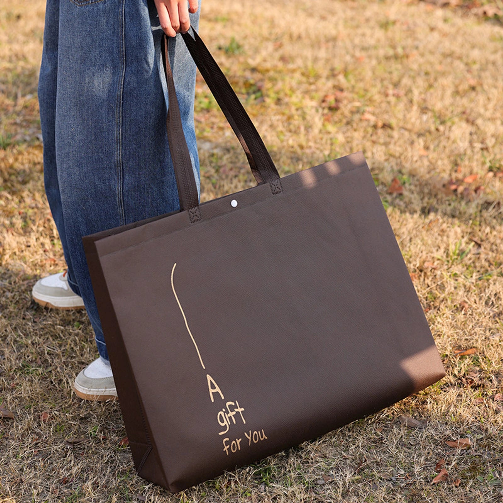 Large-Capacity Non-Woven Tote Bags — 8 Styles — Gusseted — Coffee Brown