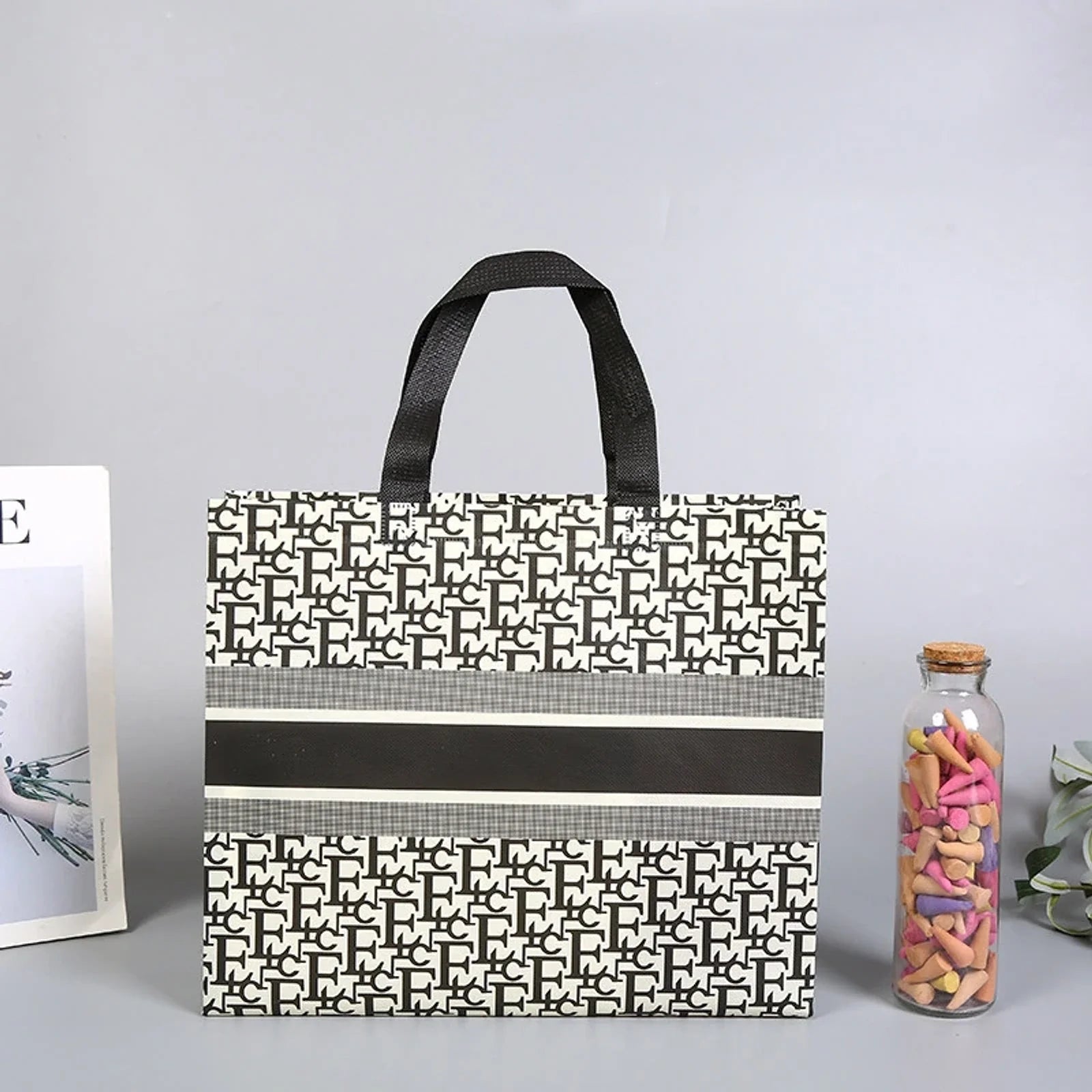 EC Letter Print minimalist non-woven tote bags — 14 styles