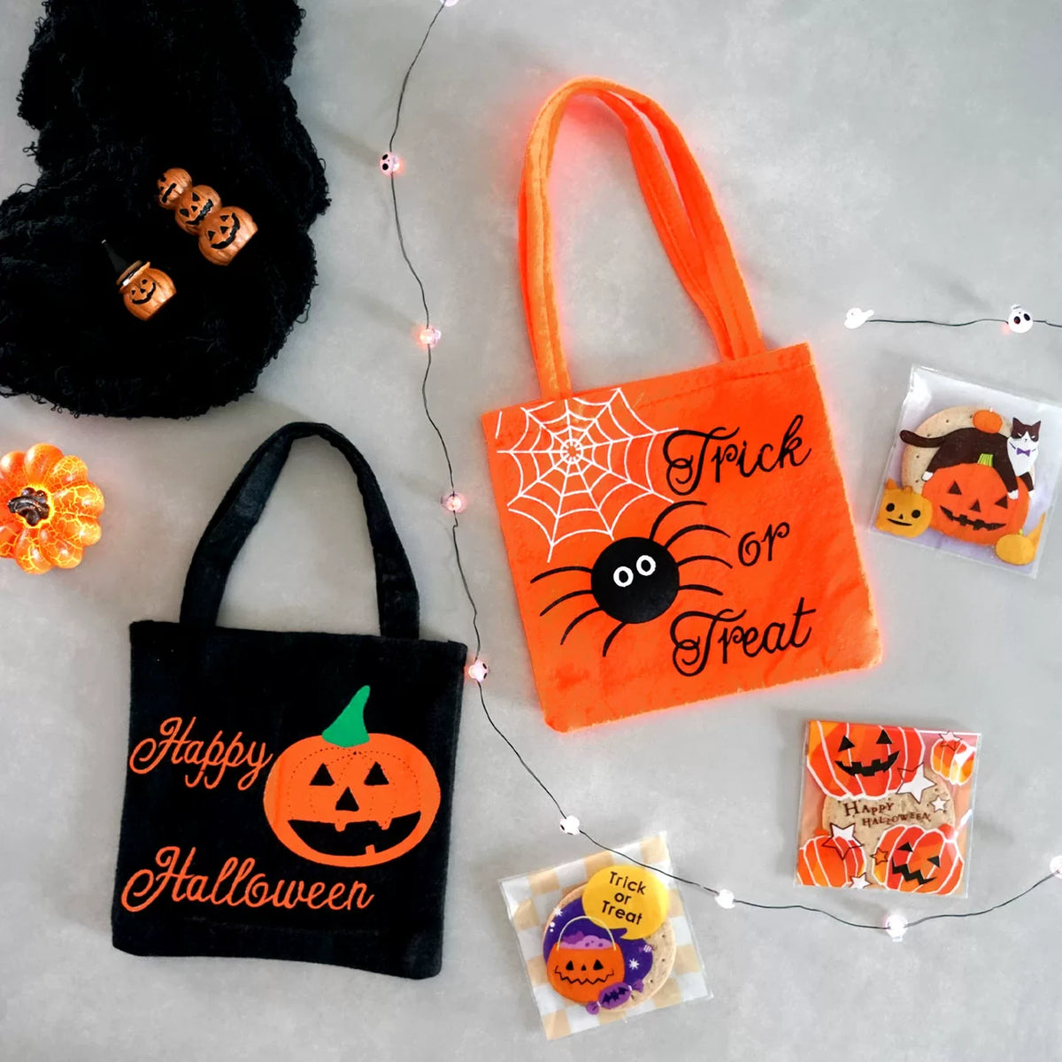 Orange spider and black pumpkin Halloween treat bags