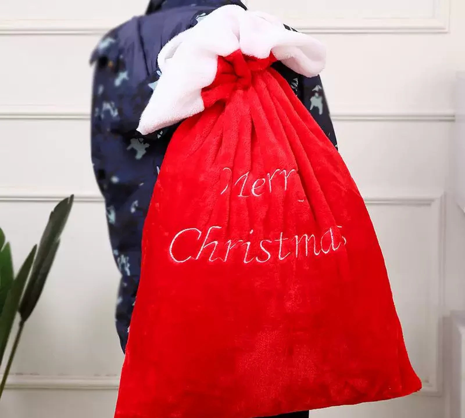 Oversized Drawstring Christmas Gift Sacks – ready-stock variant