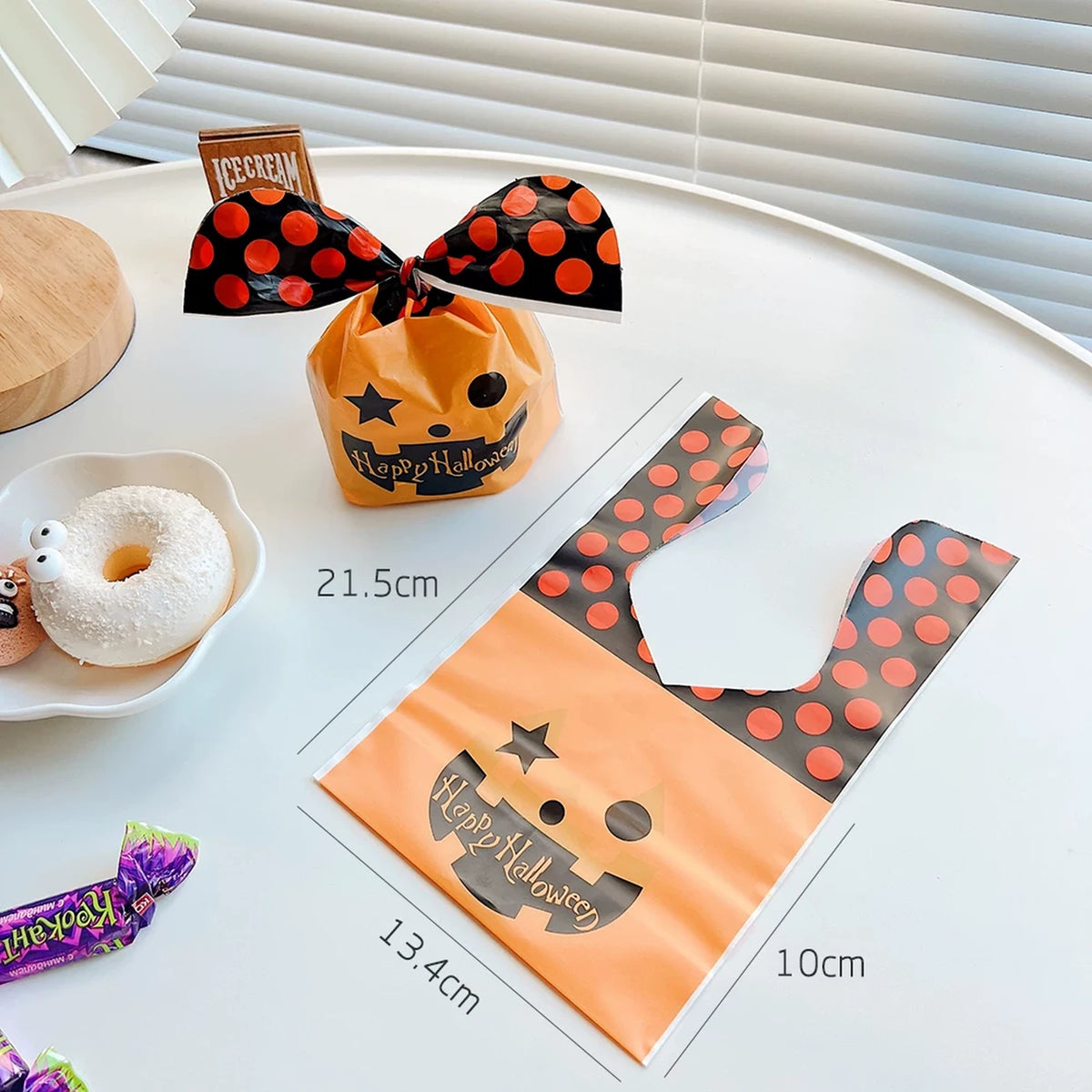 Pumpkin plastic Halloween treat bag