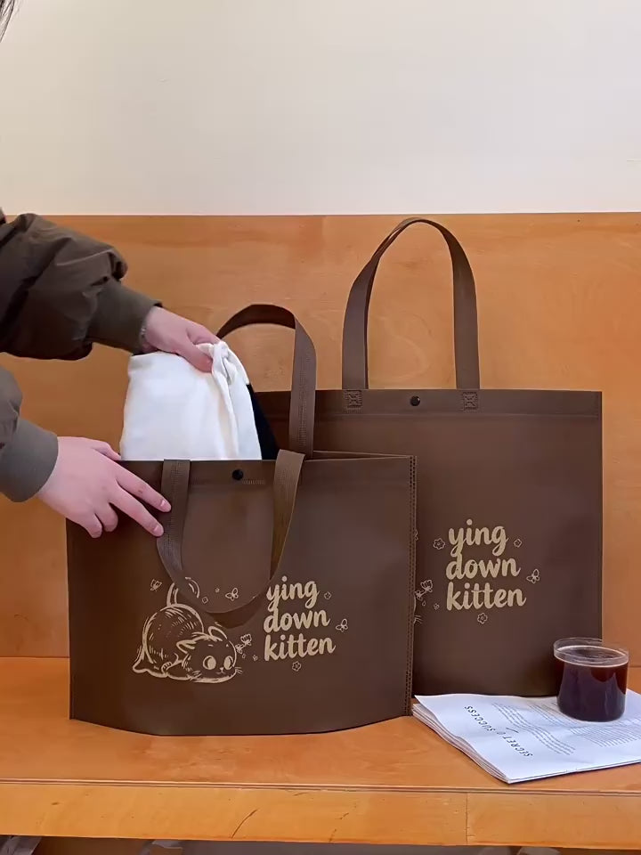 Snap-closure non-woven tote bag product demonstration video