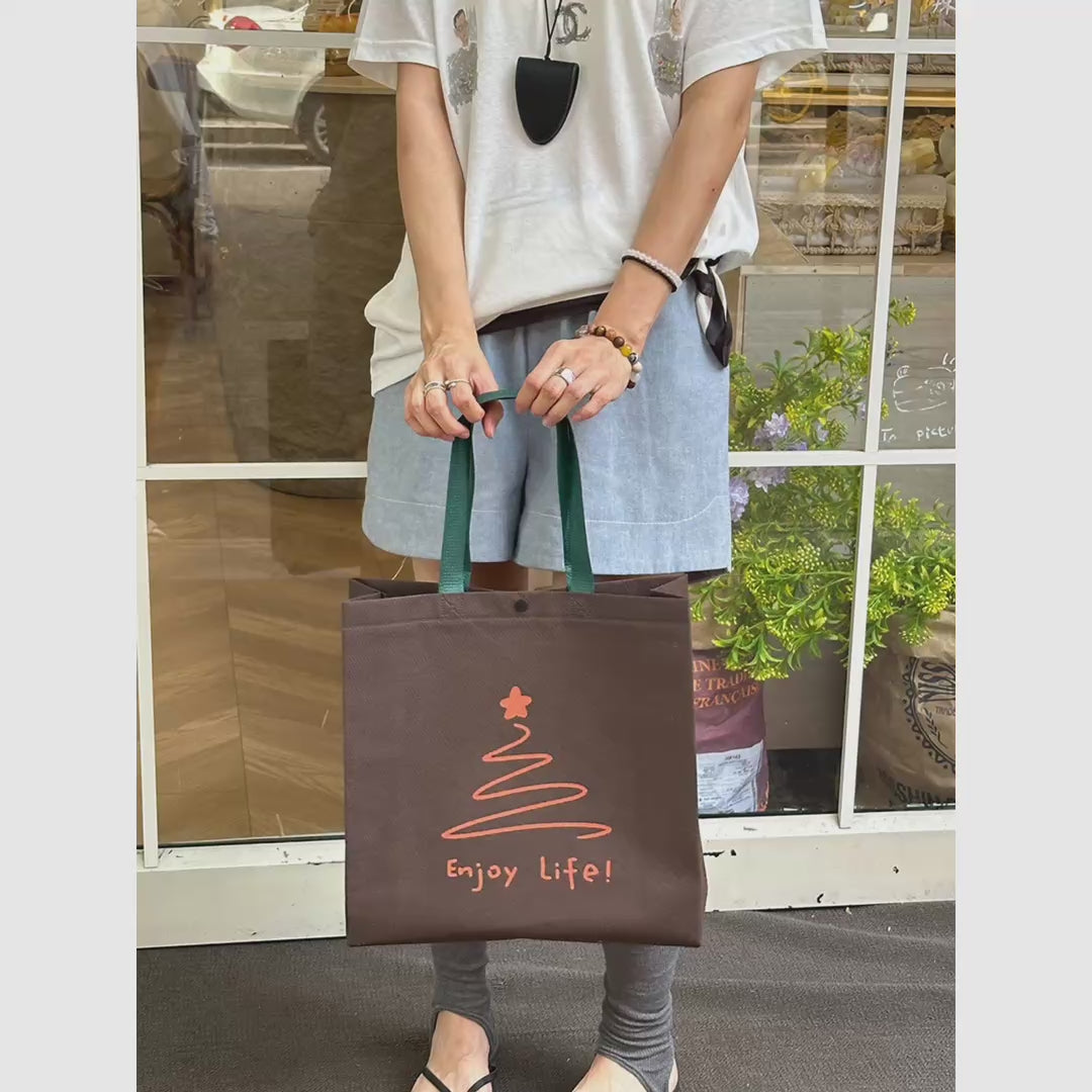 Snap-Closure Non-Woven Tote Bags — 7 Styles product video 1