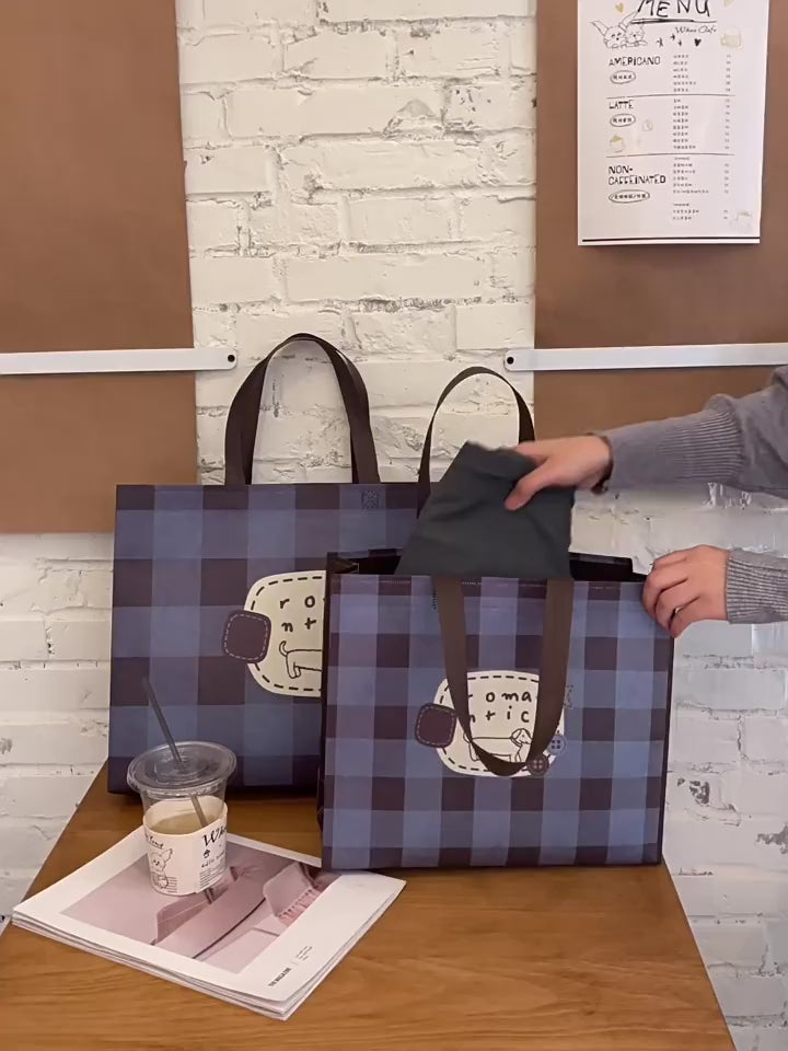 Plaid dog-print non-woven tote bag product video