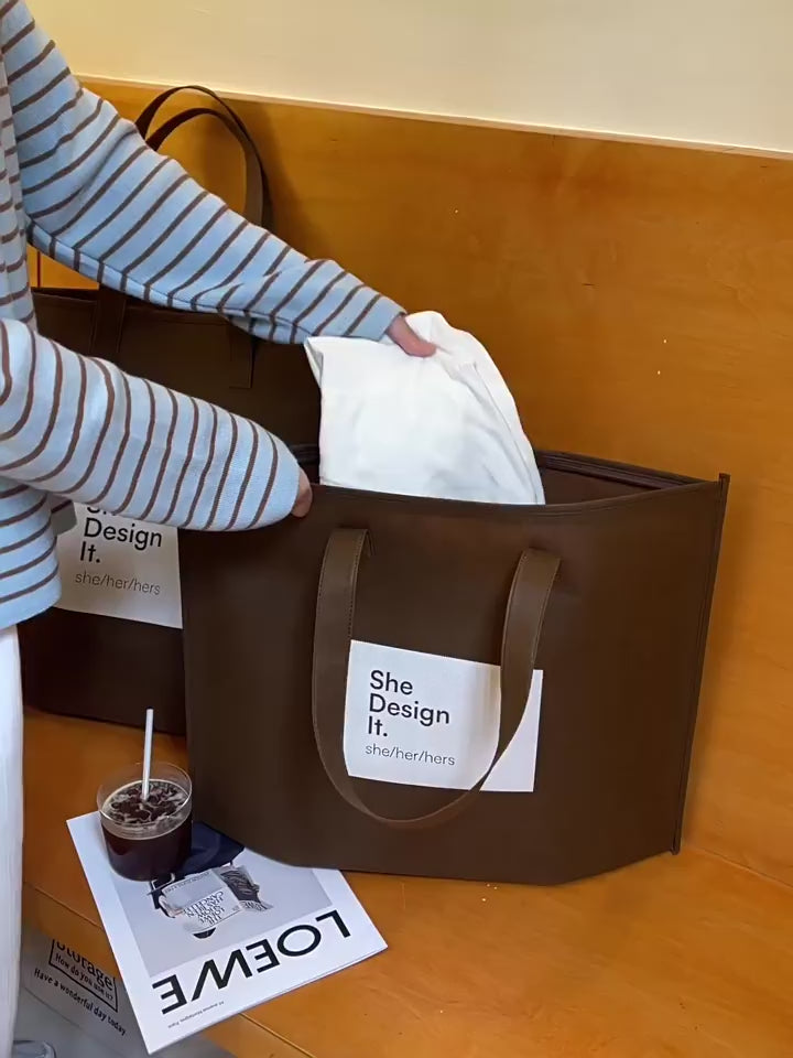 Zippered non-woven tote bag product demonstration video