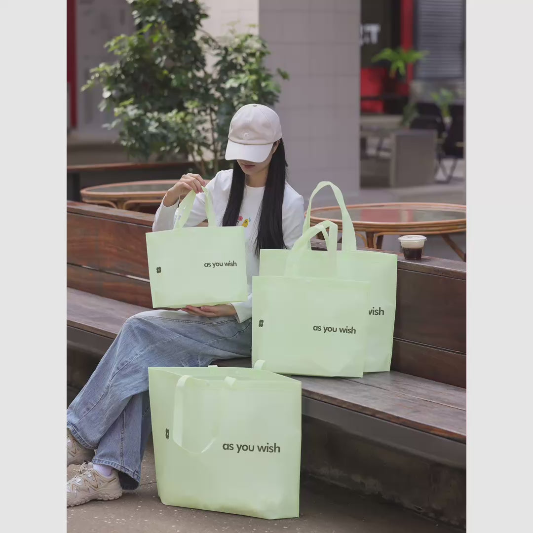 Boutique Non-Woven Tote Bags — 3 Styles product video 1