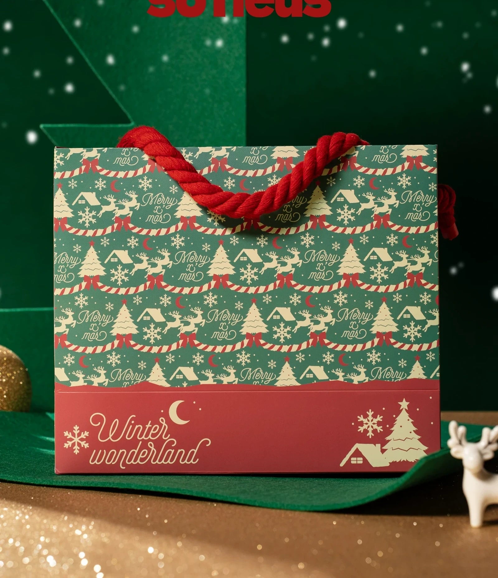 Red and Green Rope-Handle Christmas Paper Gift Bags – product view