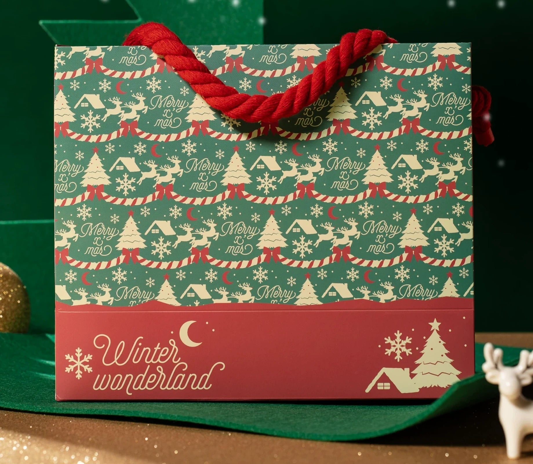 Red and Green Rope-Handle Christmas Paper Gift Bags – ready-stock option