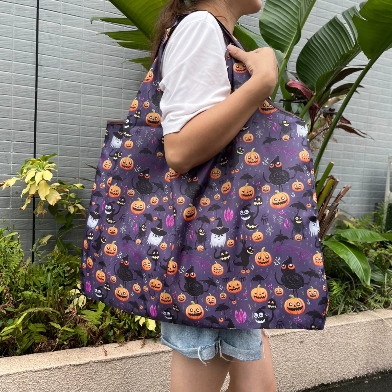 Reusable Halloween Shopping Bags with Carry Handles – gallery 3