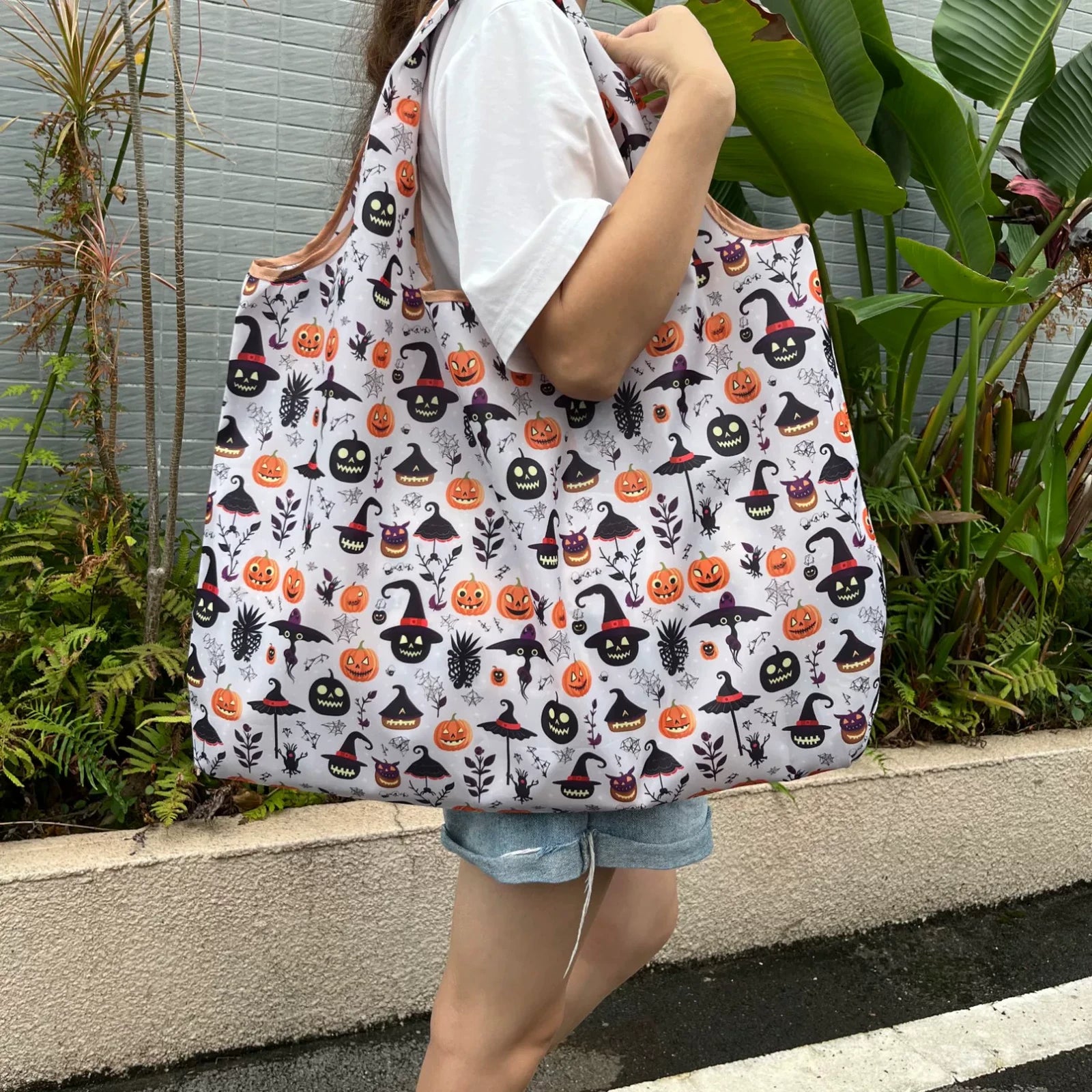 Reusable Halloween Shopping Bags with Carry Handles – Design 01