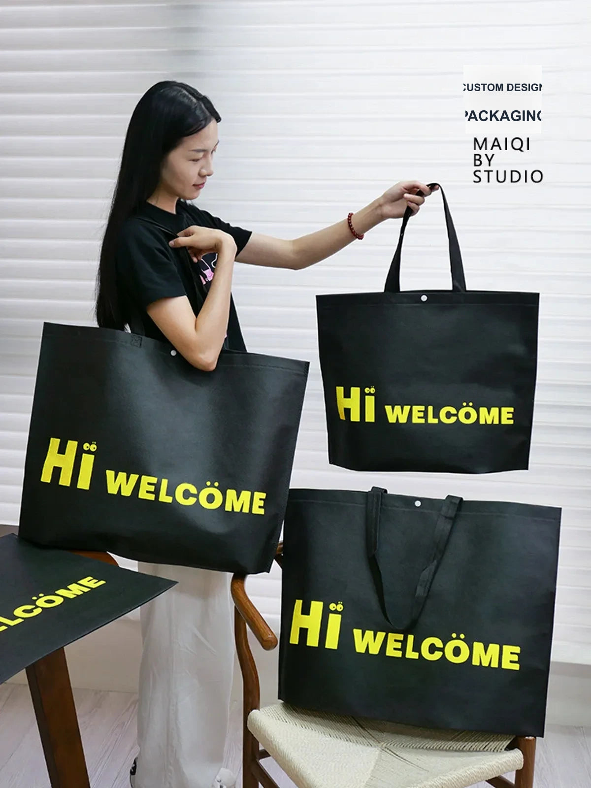 Snap-Closure Large-Capacity Non-Woven Tote Bags — 4 Styles product view 1