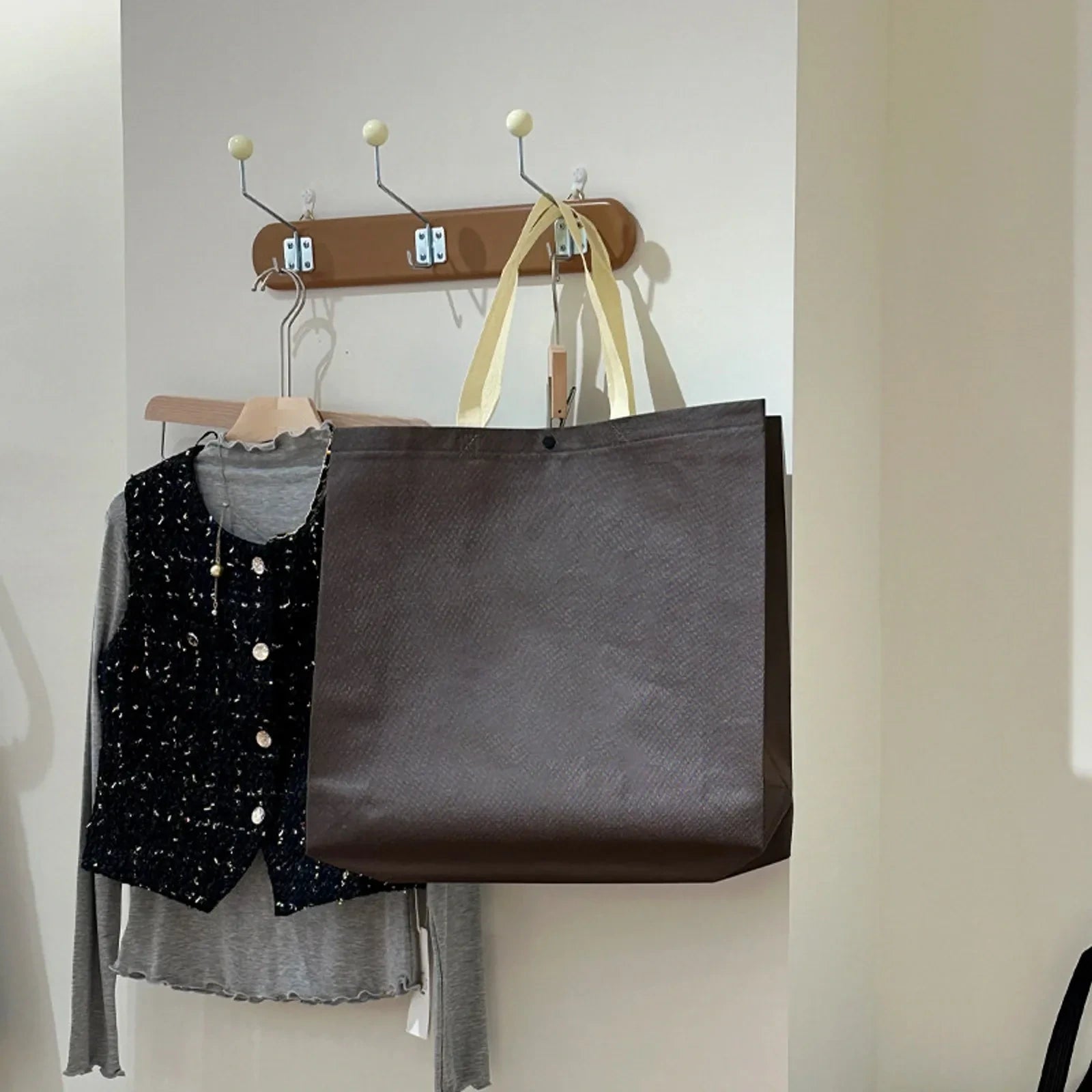 Snap-Closure Non-Woven Tote Bags — 4 Styles — Coffee BrownPlain