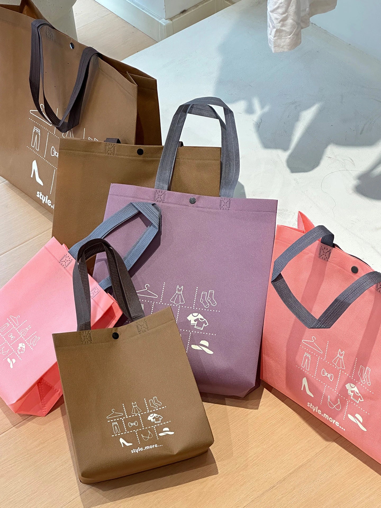 Snap-Closure Non-Woven Tote Bags — 6 Styles product view 5