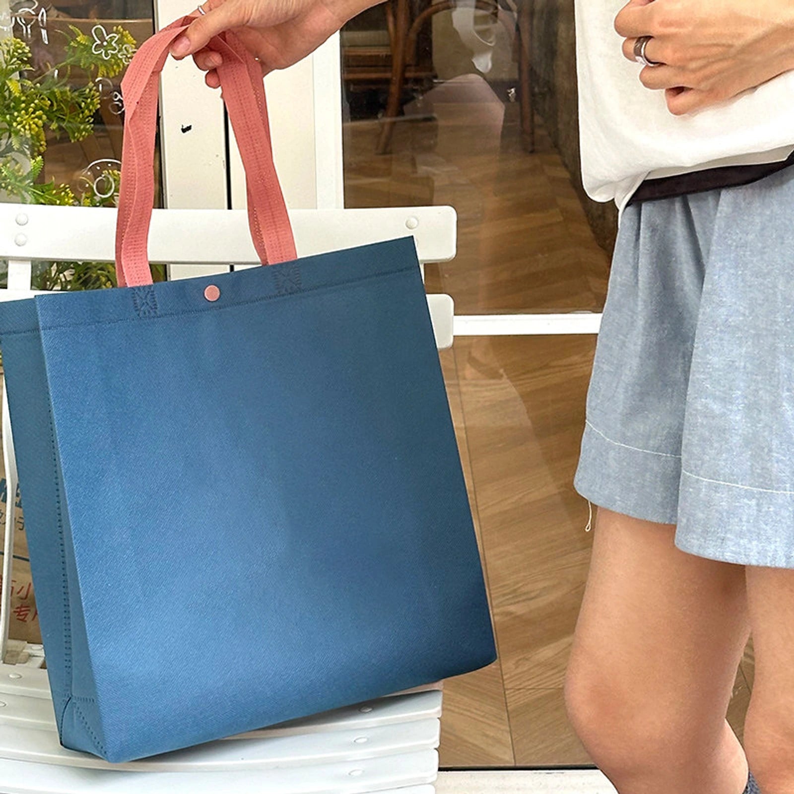 Snap-Closure Non-Woven Tote Bags — 7 Styles — Haze BluePlain