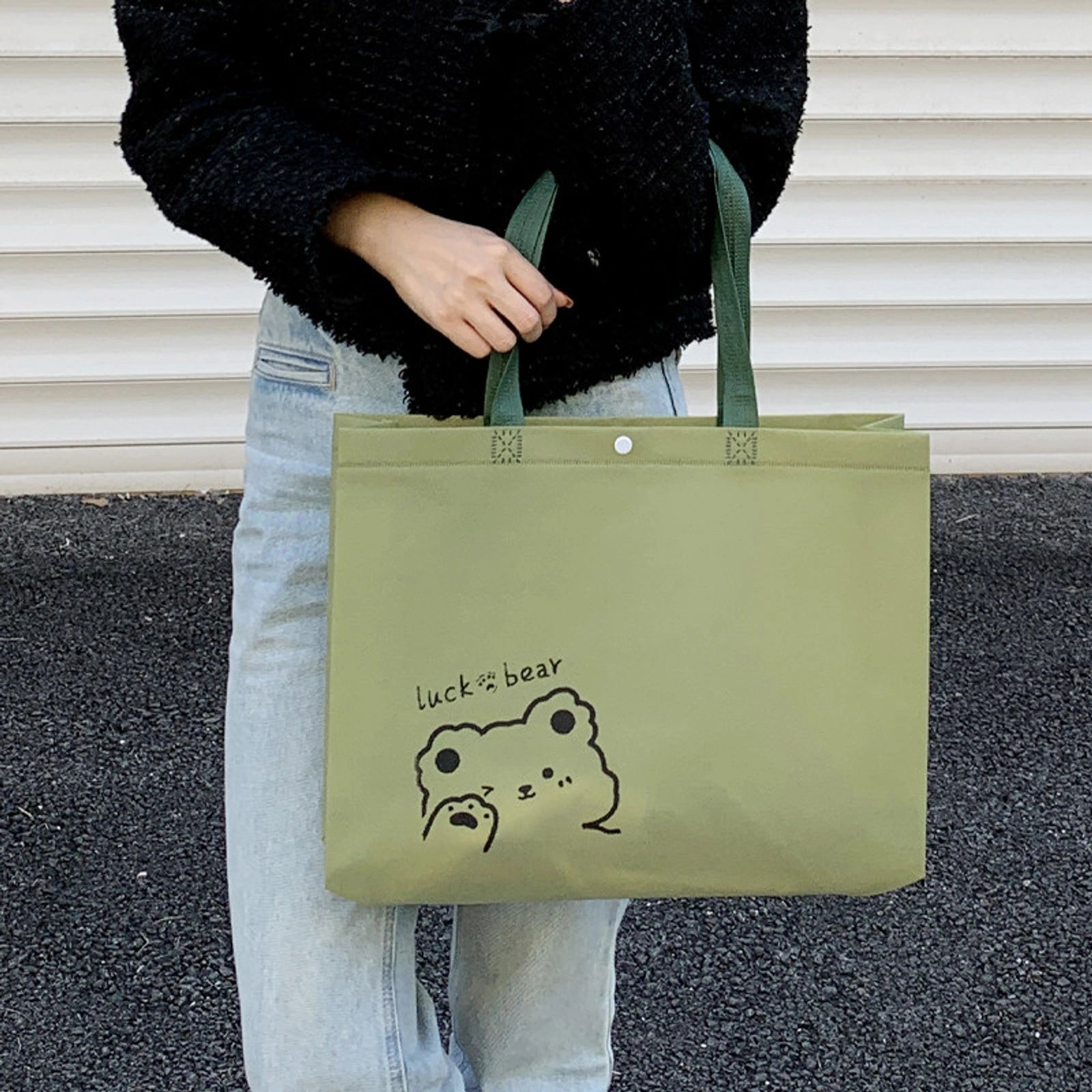 Snap-Closure Non-Woven Tote Bags — 8 Styles — Matcha Green — Bear Print, Snap Closure