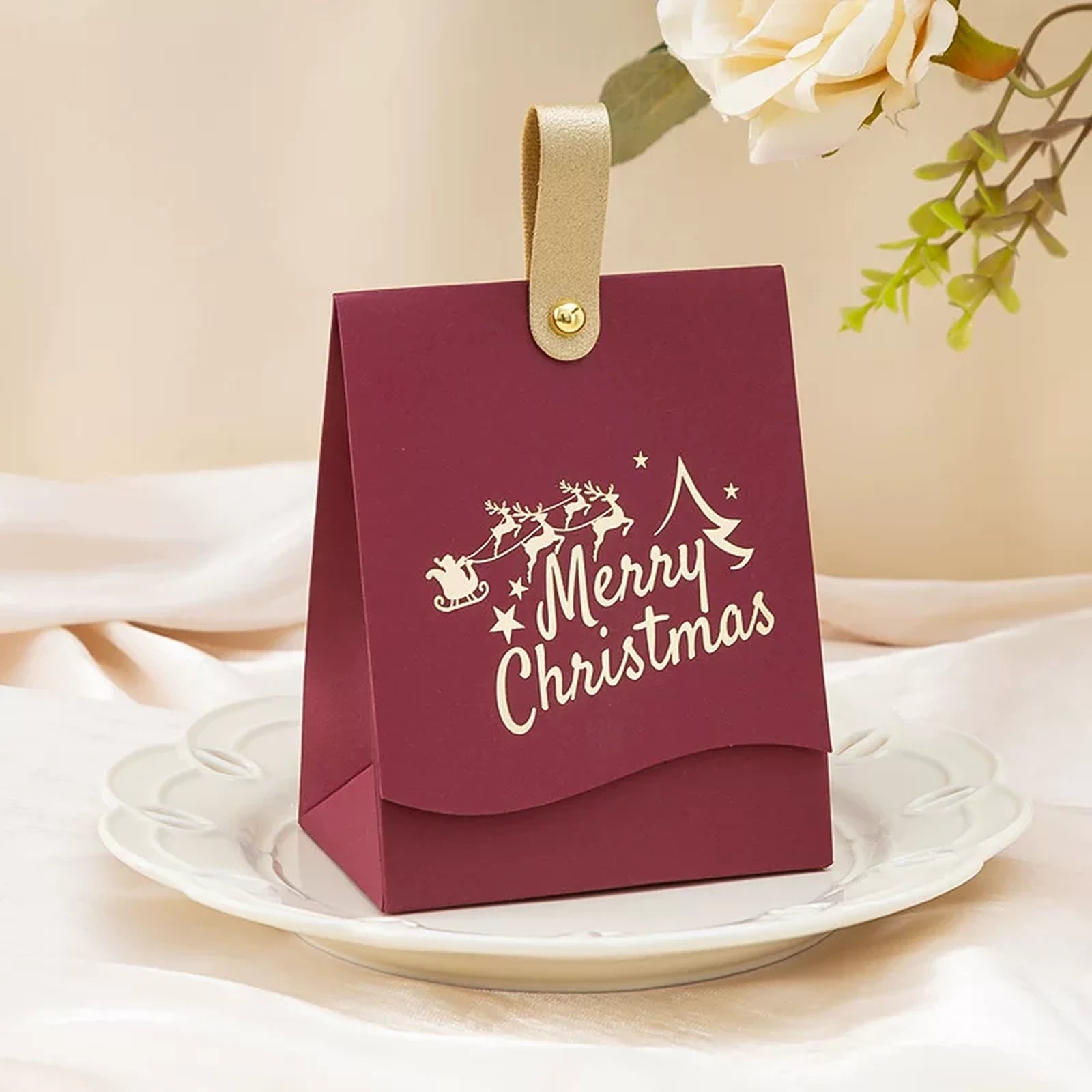 Stud-Closure Christmas Favor Boxes with Carry Tabs – product view